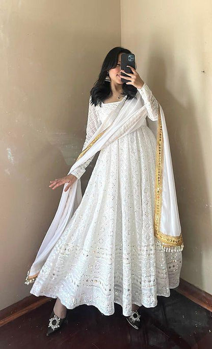 Sitara Safed Anarkali