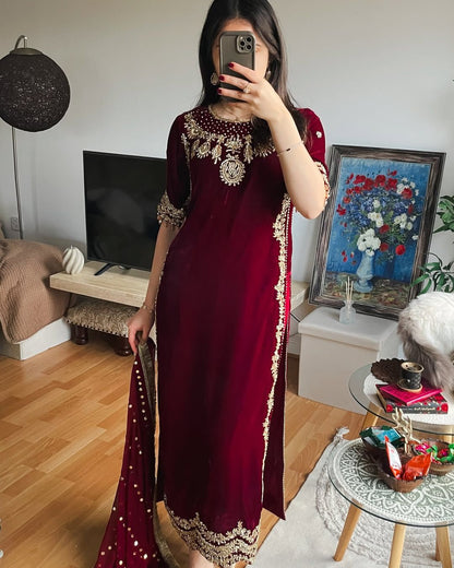 Rang-e-Ruby Suit