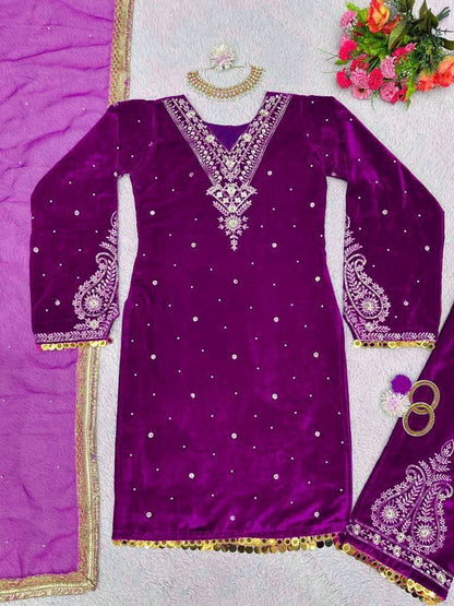 Aira Velvet Kurti Set