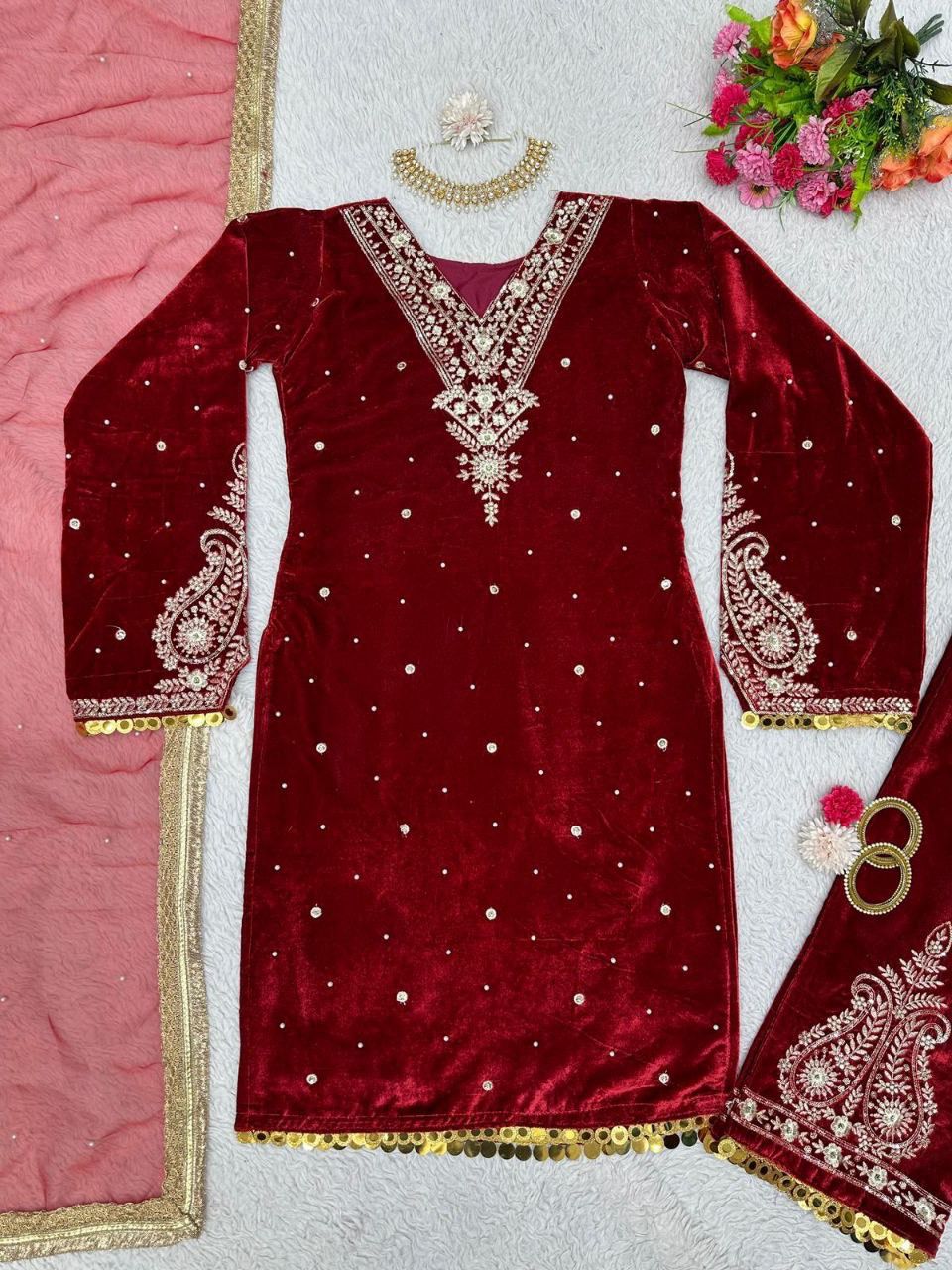 Aira Velvet Kurti Set