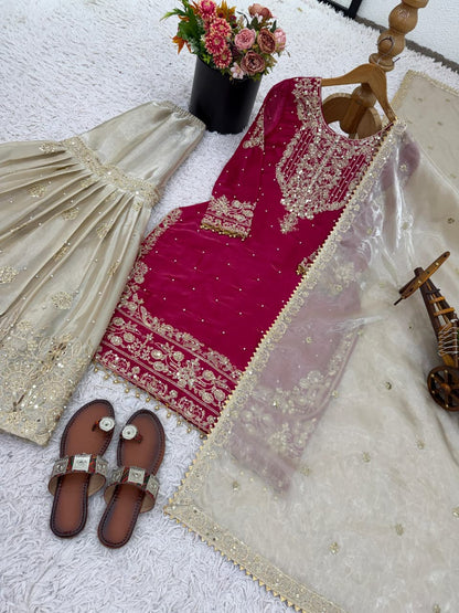 Aarohi Embroidered Set